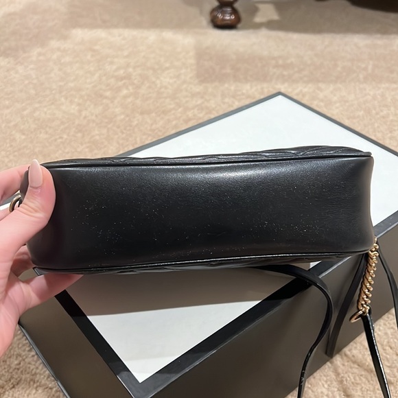 Gucci GG MARMONT SMALL SHOULDER BAG - Picture 7 of 10